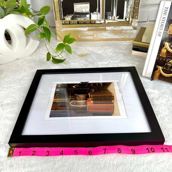 Louis Vuitton framed post card gift set The Story of Luggage Trunk book. - Picture 6 of 9